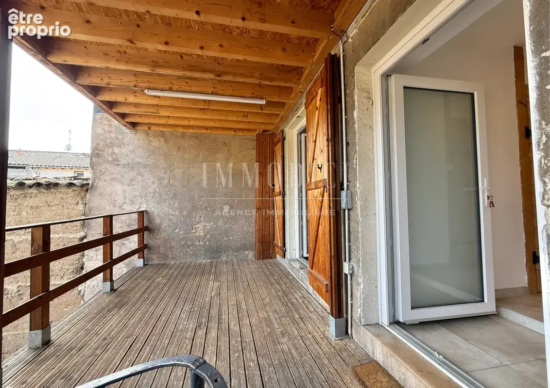 Bel appartement T3 traversant de 75,46 m2 avec terrasse et stationnement   Thoissey - photo 11