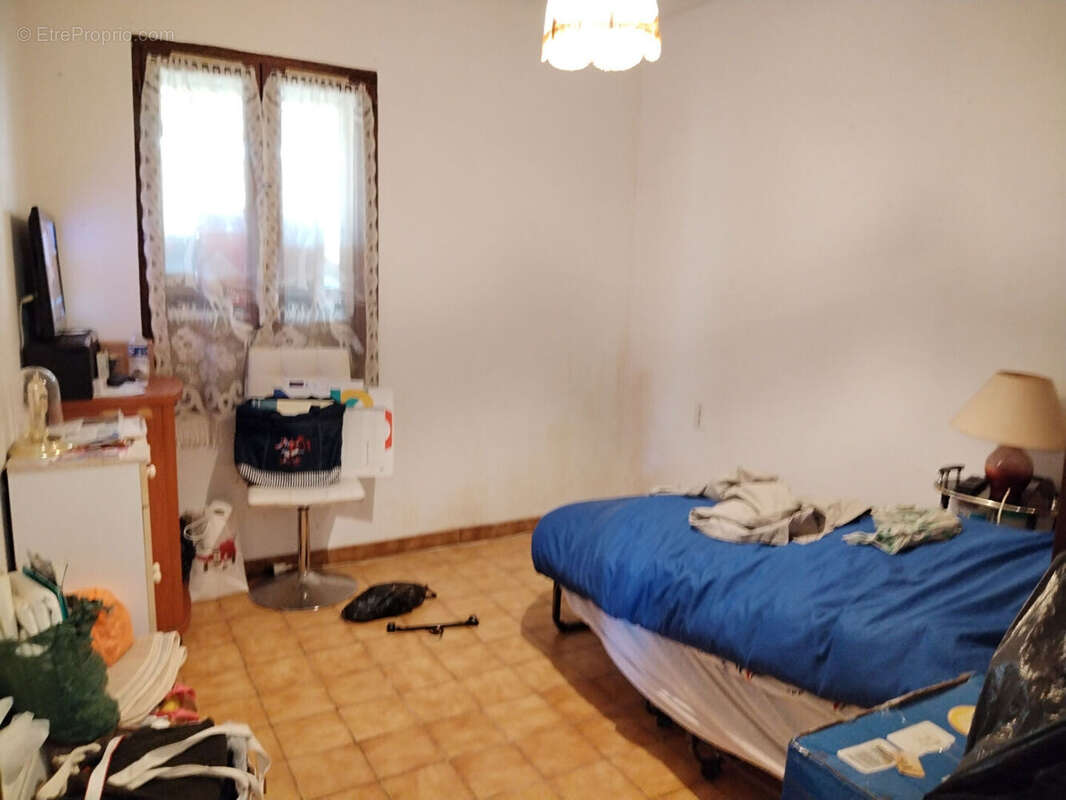Maison de ville centre montpon menesterol - photo 8