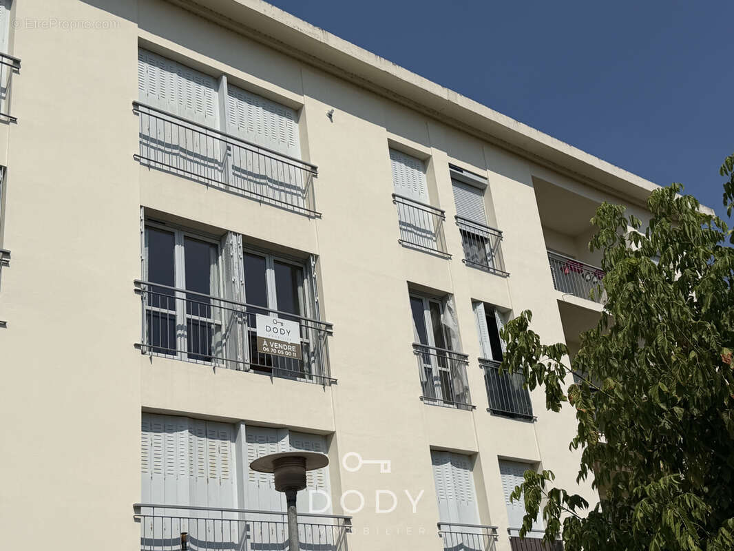 Appartement T2 avec cave - photo 7