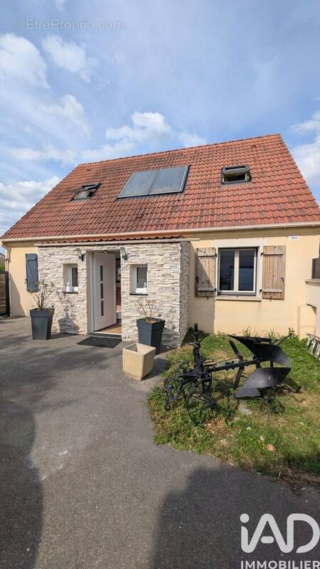 Photo 1 - Maison à SAINT-FARGEAU-PONTHIERRY