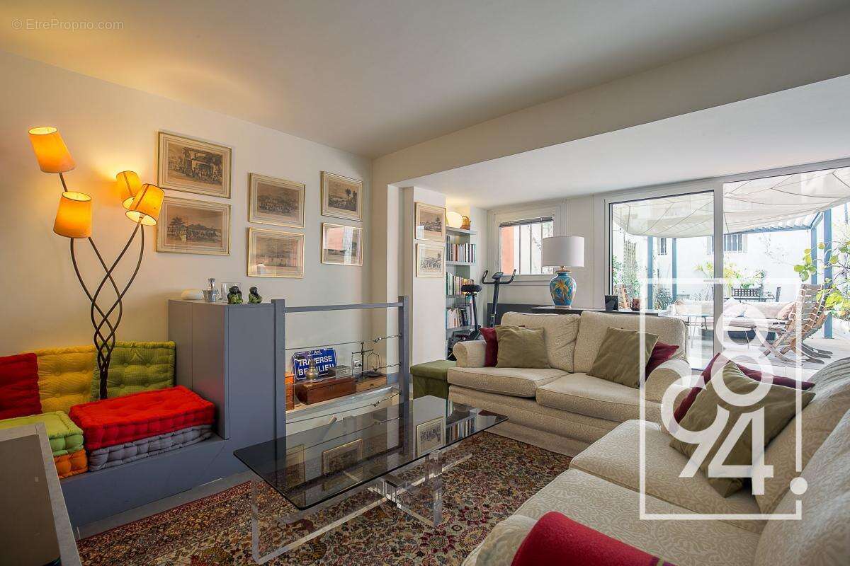 Appartement à MARSEILLE-8E