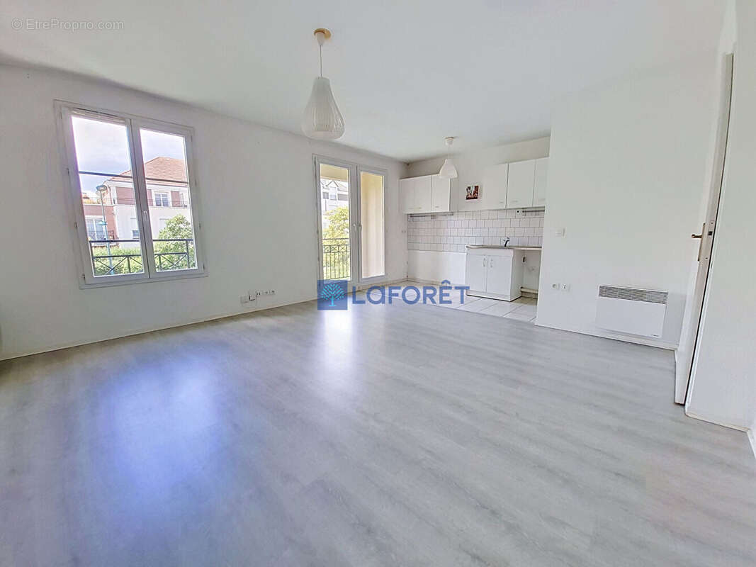 Appartement à MAGNY-LE-HONGRE