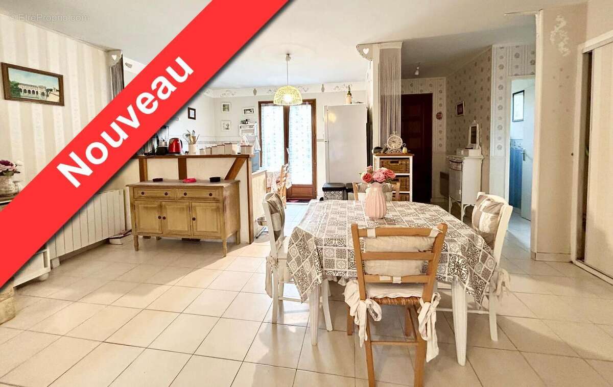   - Maison à LE PLESSIS-GRAMMOIRE