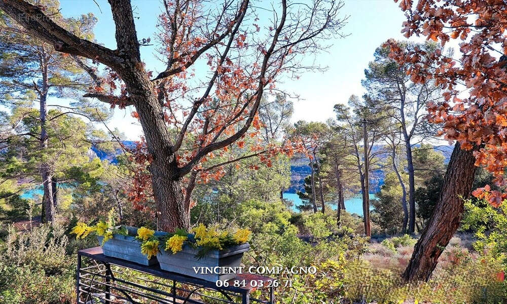 Maison à ESPARRON-DE-VERDON