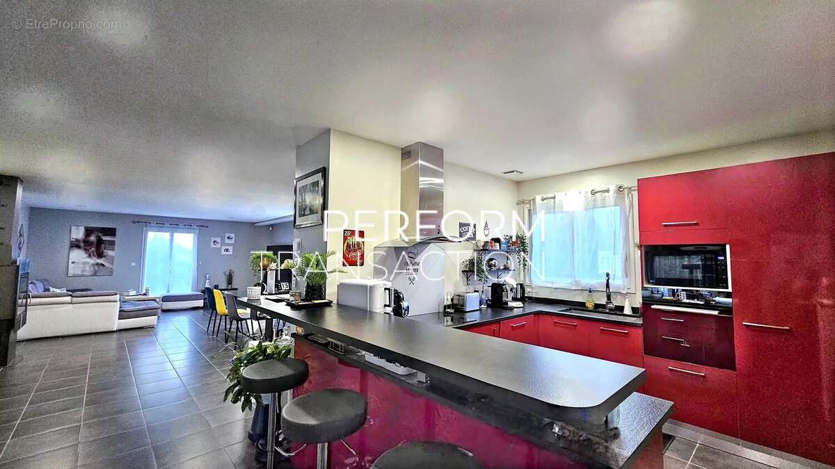 Maison à MARCILLOLES