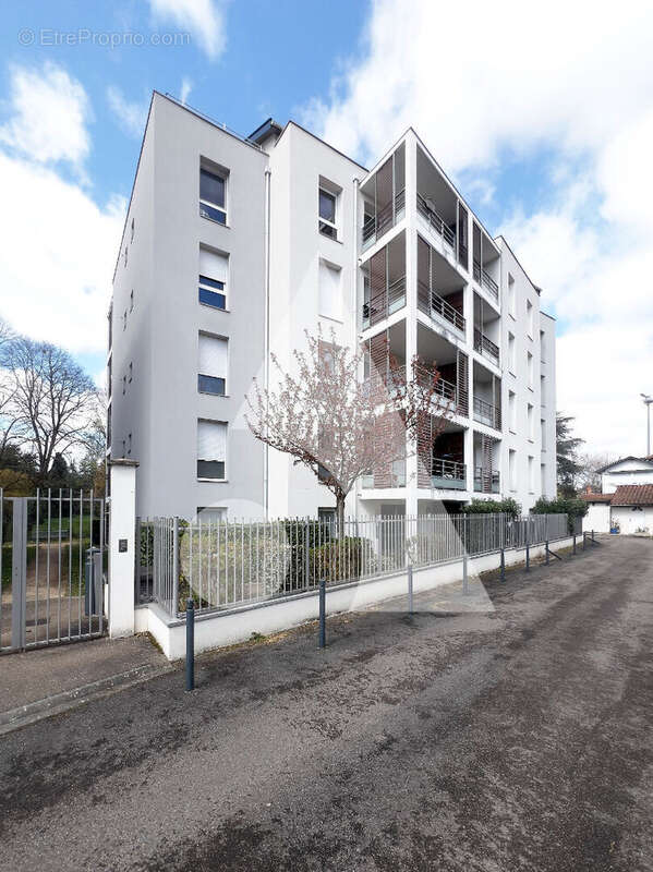 Appartement à TASSIN-LA-DEMI-LUNE