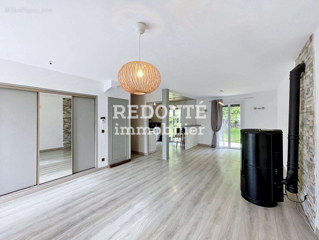 Maison à ROMAIN