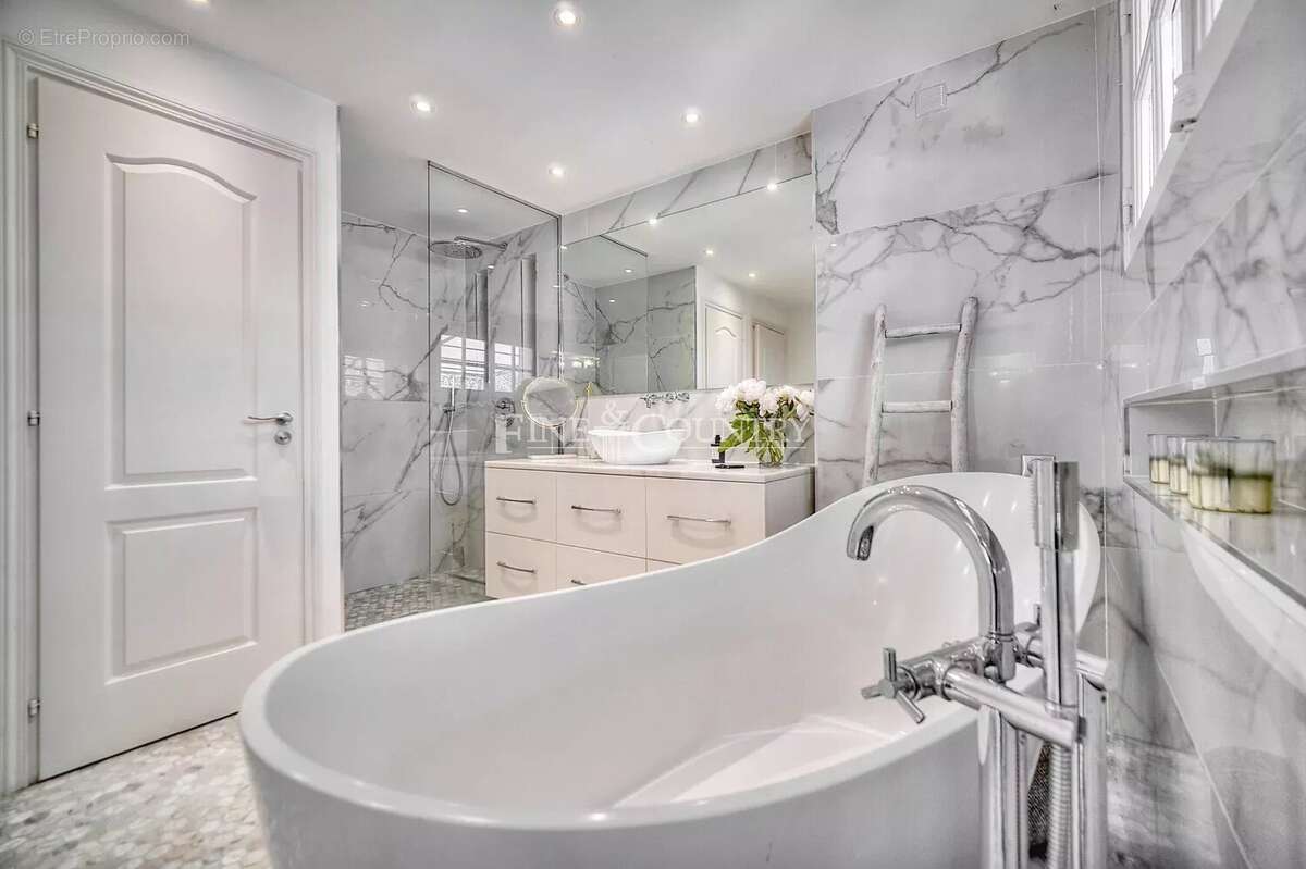 Maison à MANDELIEU-LA-NAPOULE