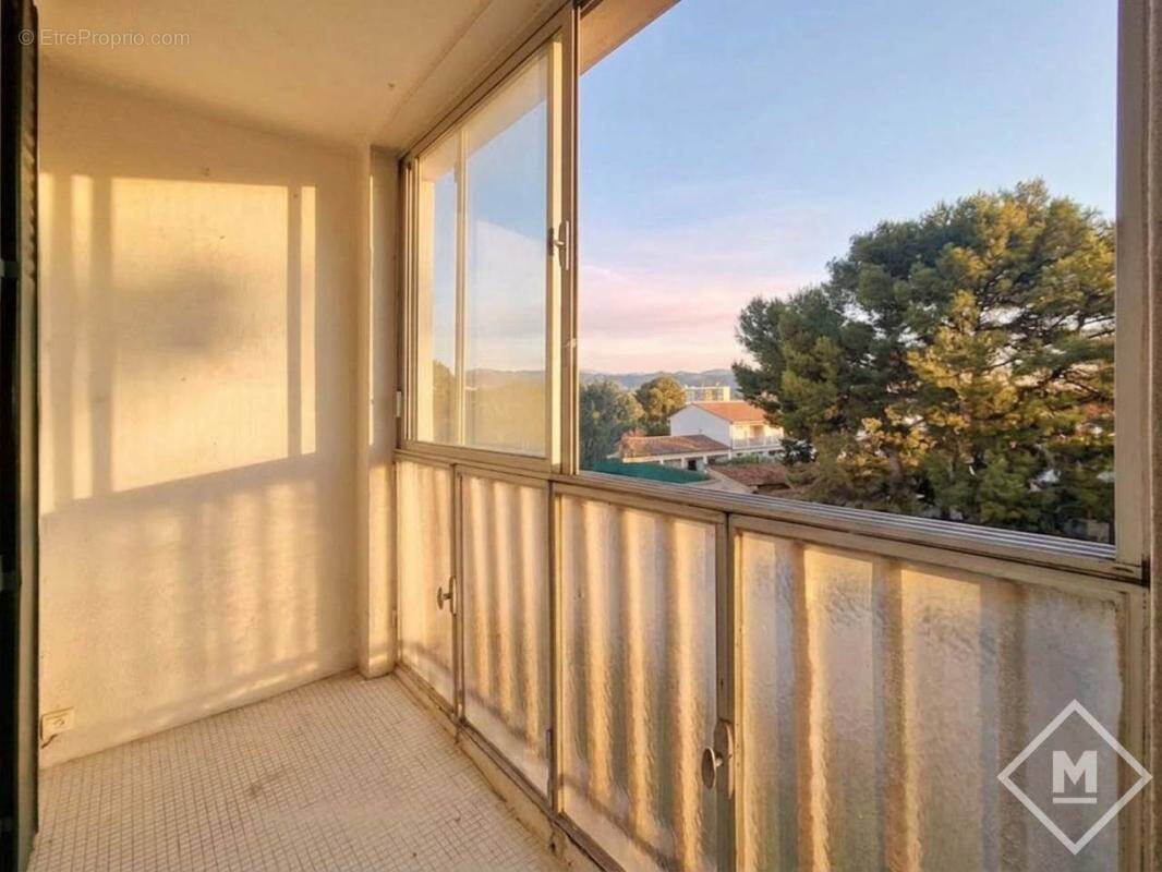 Appartement à MARSEILLE-12E