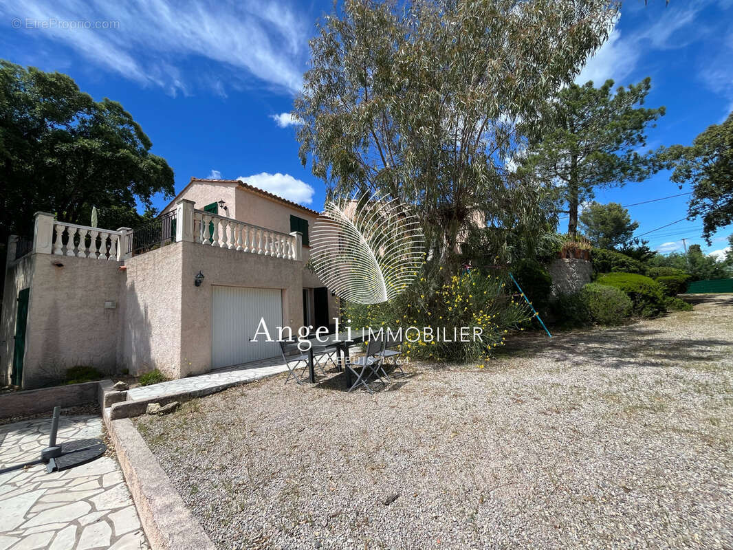 Maison à FREJUS