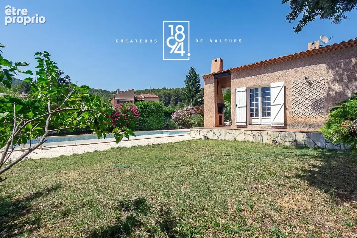 Maison familiale d'environ 160 m² avec piscine édifiée sur un terrain de 1 430 m² entre Eoures et Aubagne 13400 - photo 18