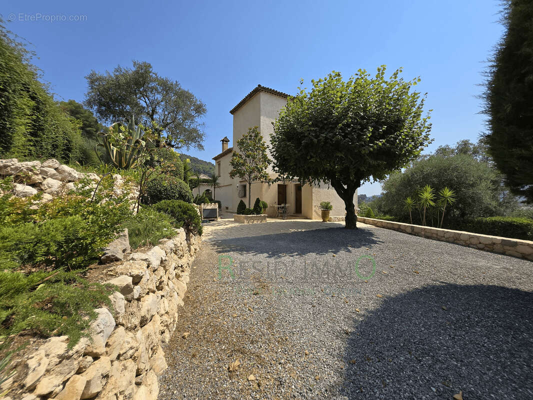 Maison à SAINT-MARTIN-DU-VAR