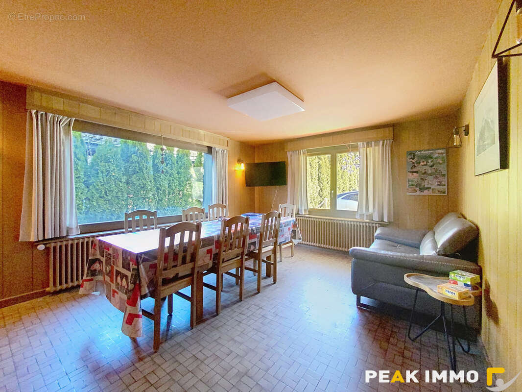 Chalet 7 pièces + 2 appartements 477 m2 au total - Les Houches - photo 4