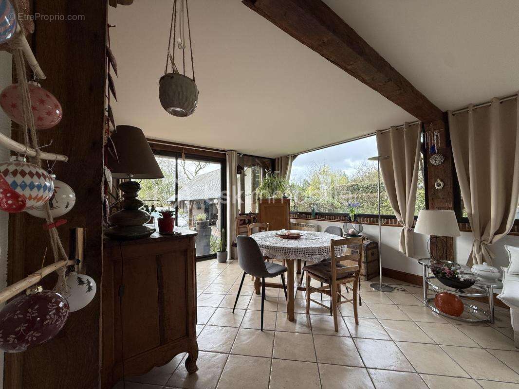 Maison à PONT-L'EVEQUE