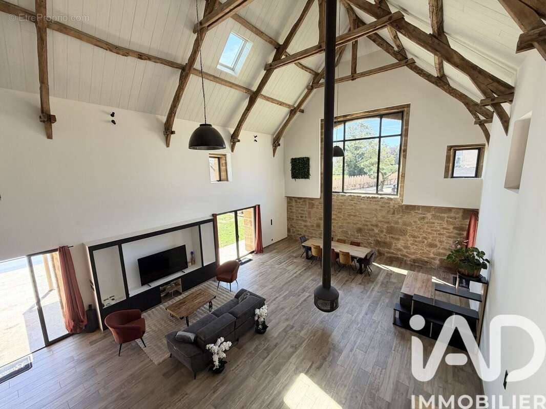 Maison 265 m² à Lacapelle-Marival  - photo 5