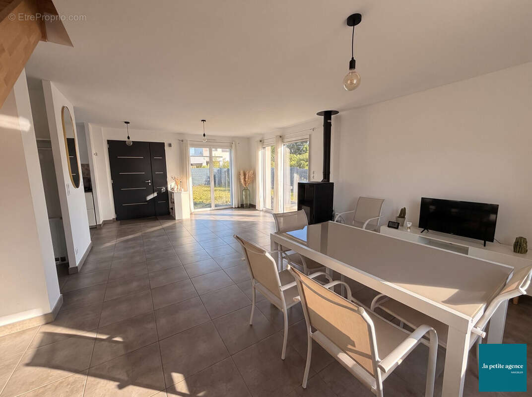 Maison 107 m² à Anguerny  - photo 5
