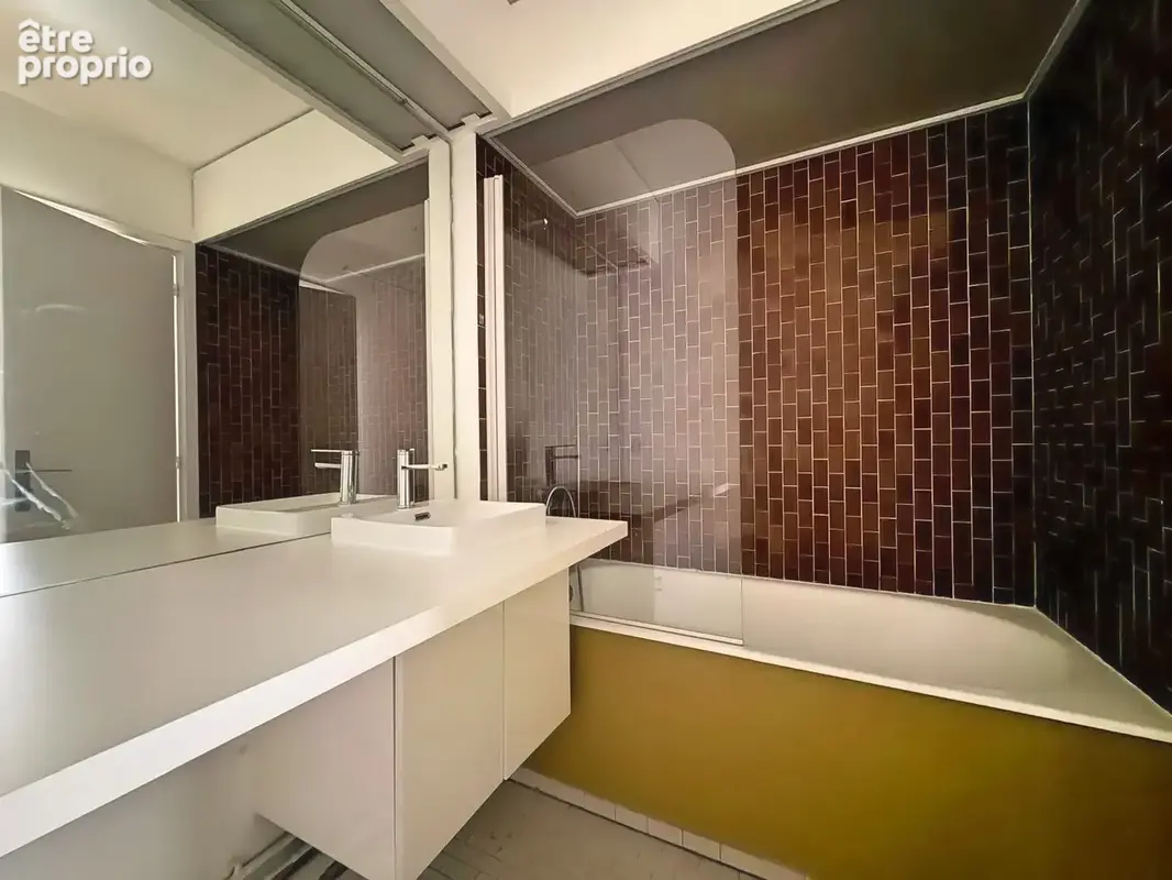 Beau studio avec balcon - photo 4
