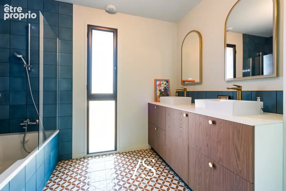 St Romain au Mont D'Or- Maison contemporaine de 200m2- - photo 12