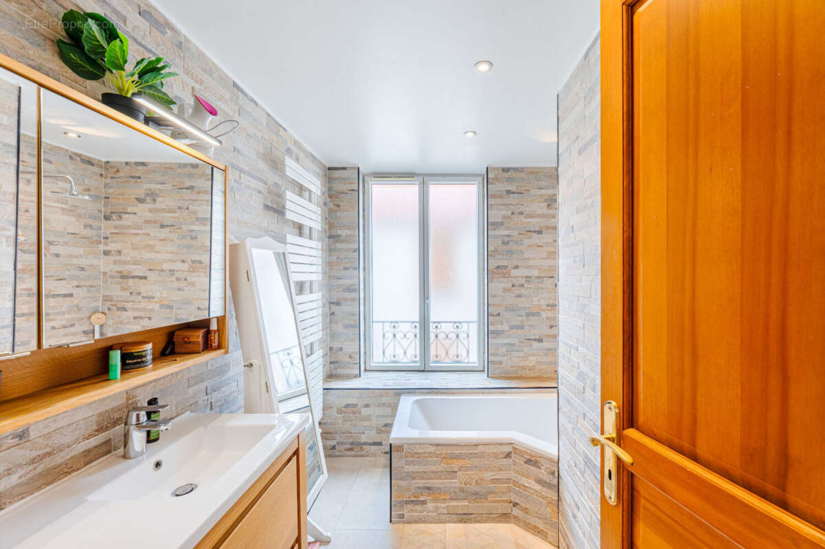 Maison Bessancourt 10 pièce(s) 328 m2 - photo 13
