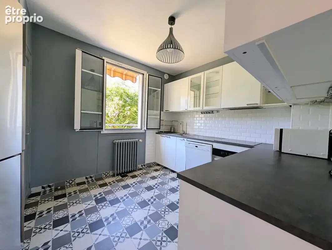 MESNIL LE ROI - Maison 5 pièces de 91 M² (152 M ² habitables) édifiée sur un Terrain de 999 M² - photo 4