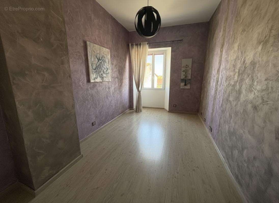 Maison à CHAILLEVETTE