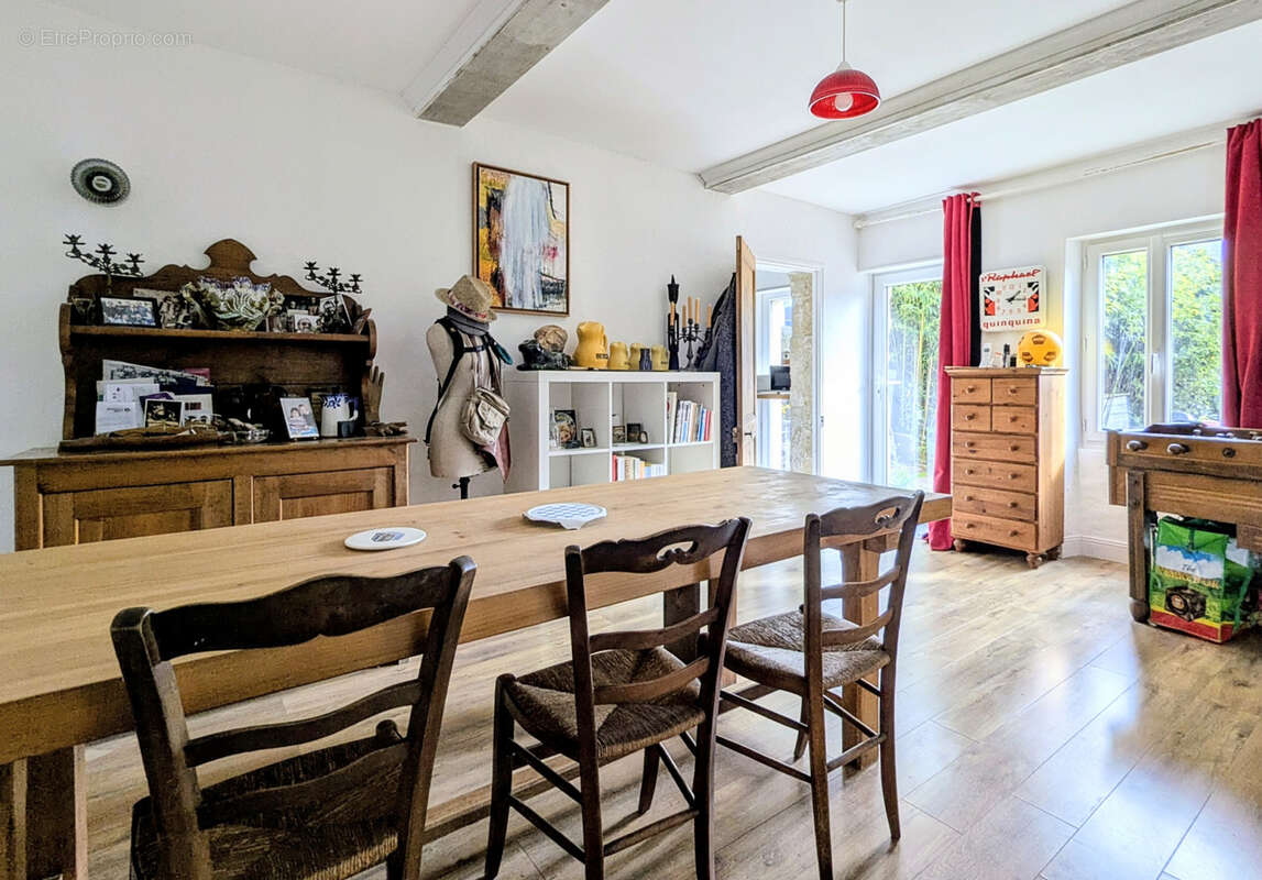 Basly maison en pierre avec jardin - photo 4