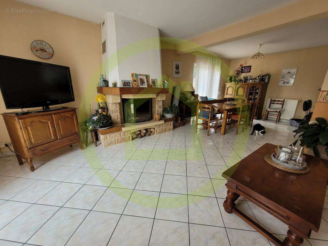 Maison à CUVERVILLE