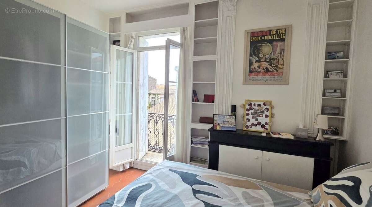 Sète  proche des quais  bel appartement de caractère de 133 m² - photo 3