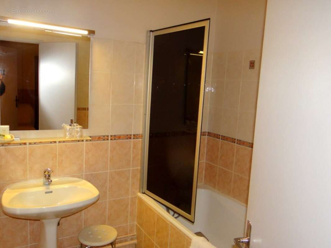 Dpt Allier (03), à vendre ESTIVAREILLES Hôtel - Restaurant -Bar ( licence 4 ) 10 minutes de Montluçon - photo 23
