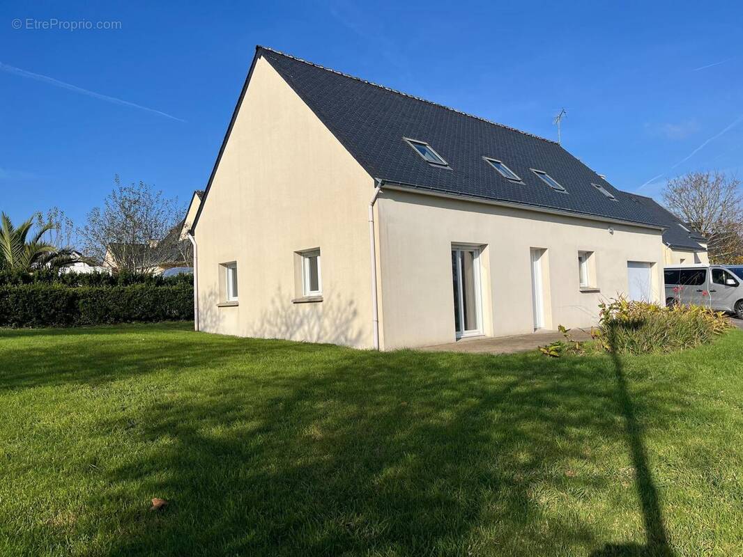 Photo 1 - Maison à SAINT-YVI