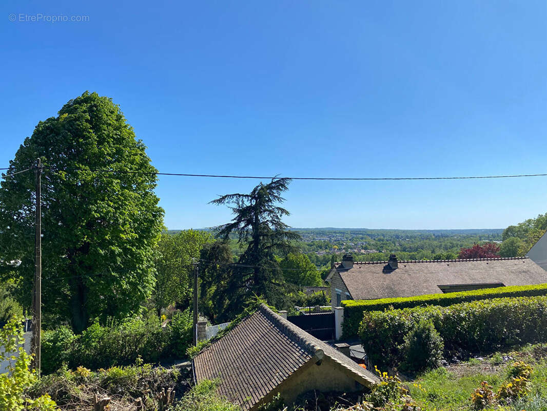 Terrain à CHAMPAGNE-SUR-OISE