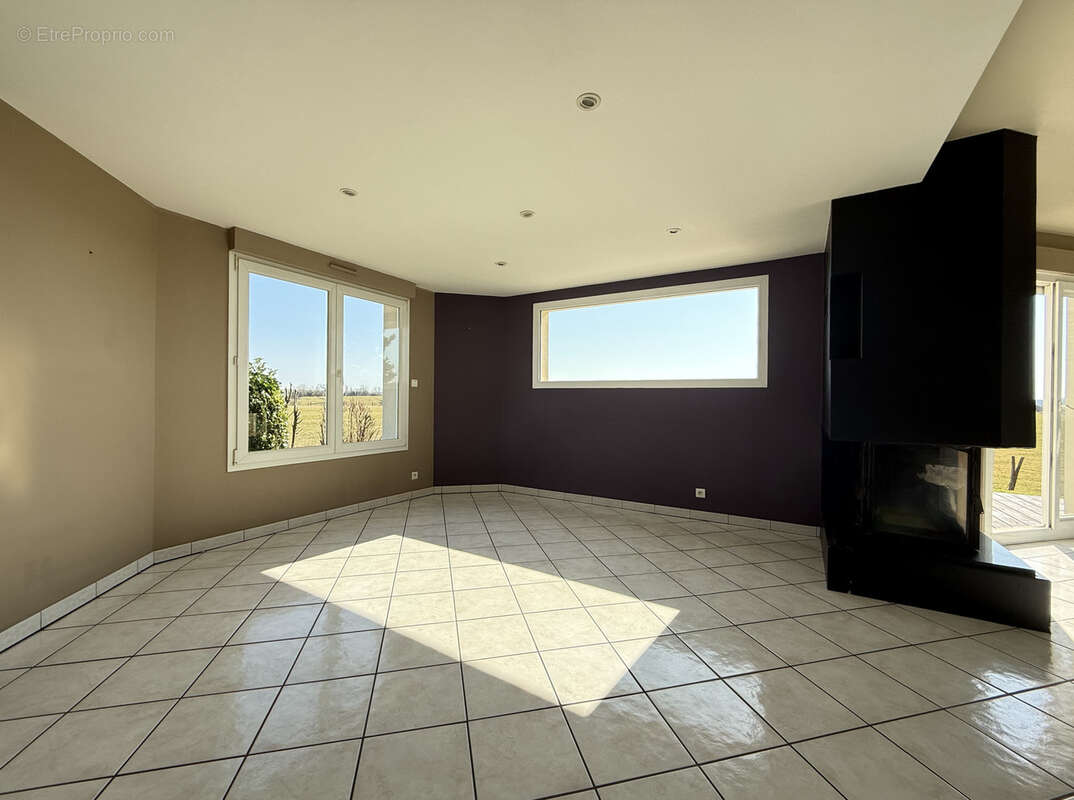 Maison à CONTREXEVILLE