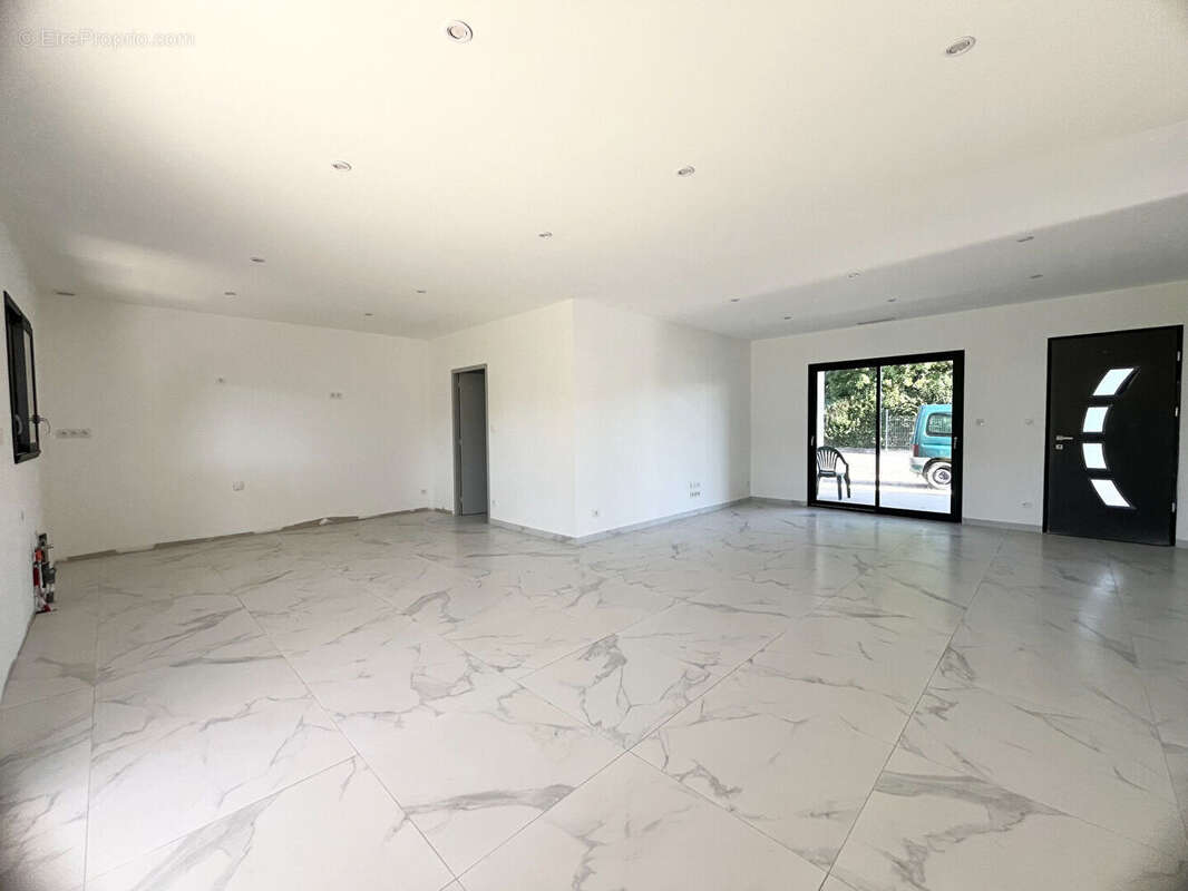 Villeneuve-sur-Lot, maison neuve contemporaine (RT 2020) de plain pied - photo 4