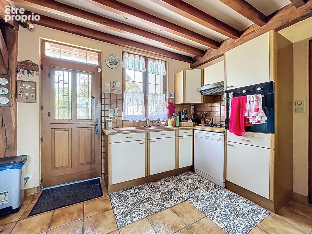 Branville - maison 8 pieces - 160 m + dependances - photo 6