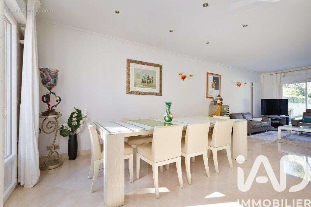 Photo 3 - Maison à SAINT-BRICE-SOUS-FORET