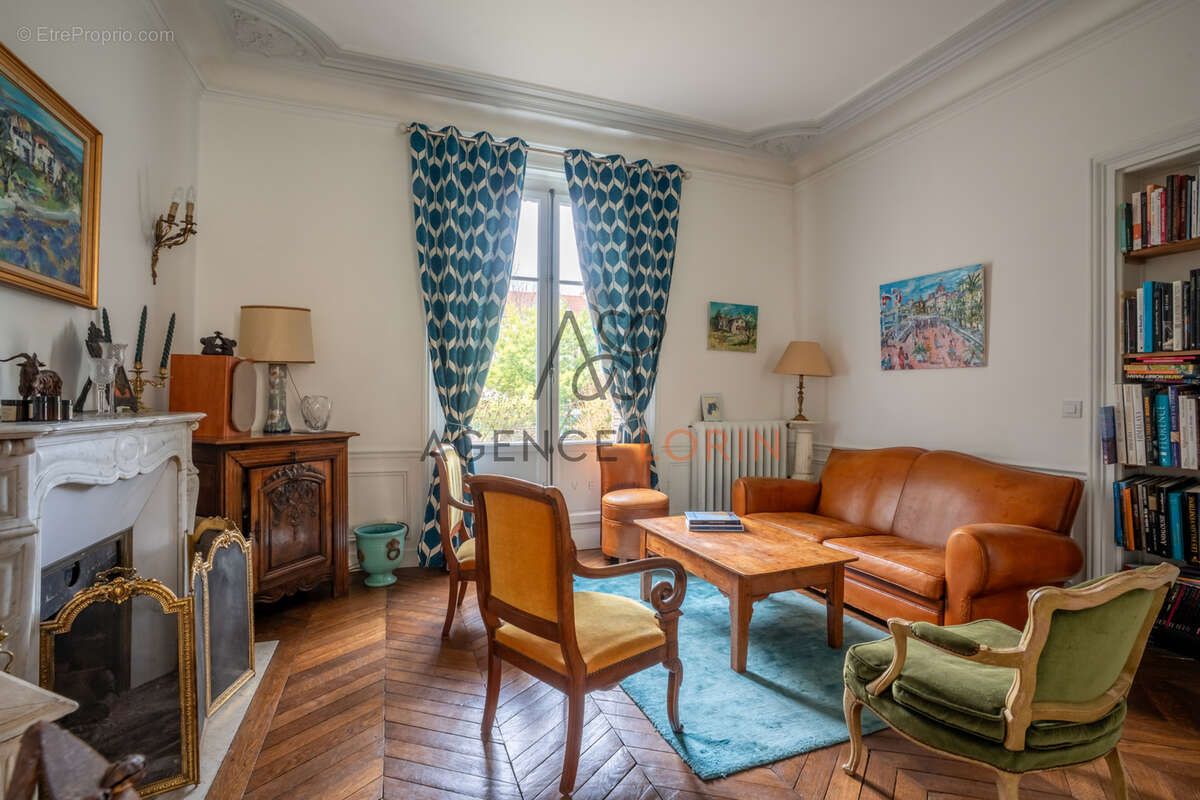 Maison à LE VESINET