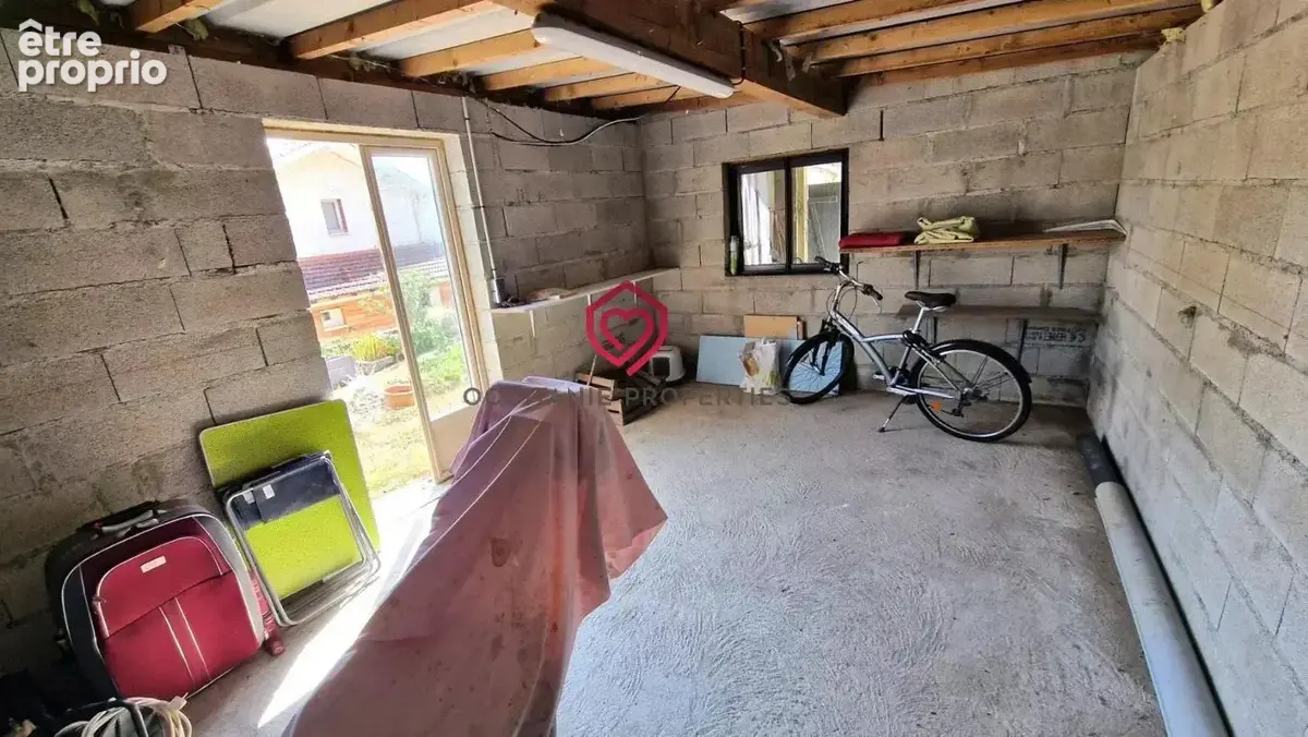 Agreable maison individuelle avec garage et terrain clos - photo 10