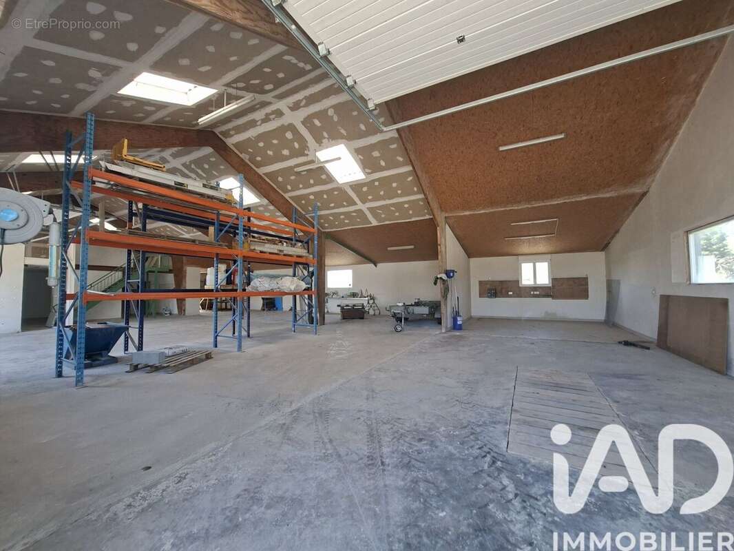 Appartement 400 m² à Kermaria-Sulard  - photo 8