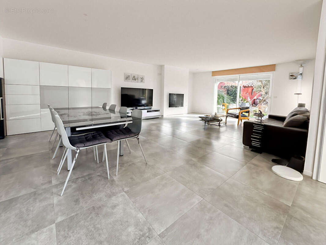 Maison à PLAN-DE-CUQUES