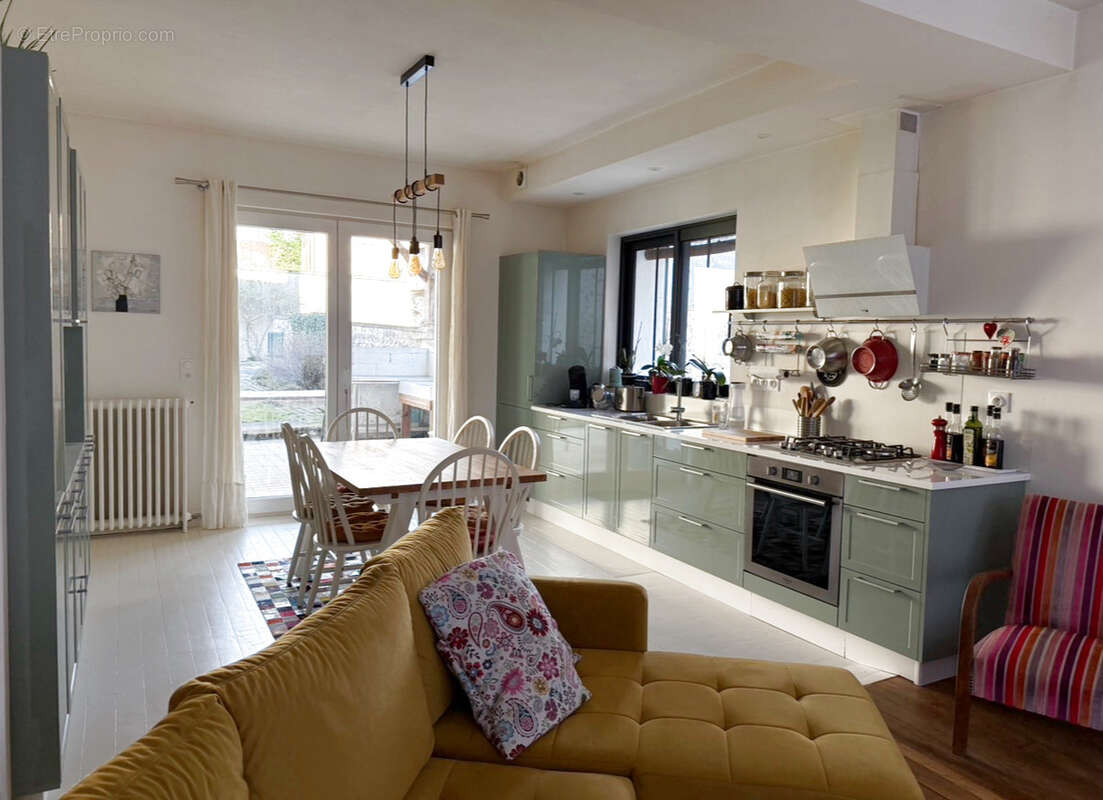 Maison à REBAIS