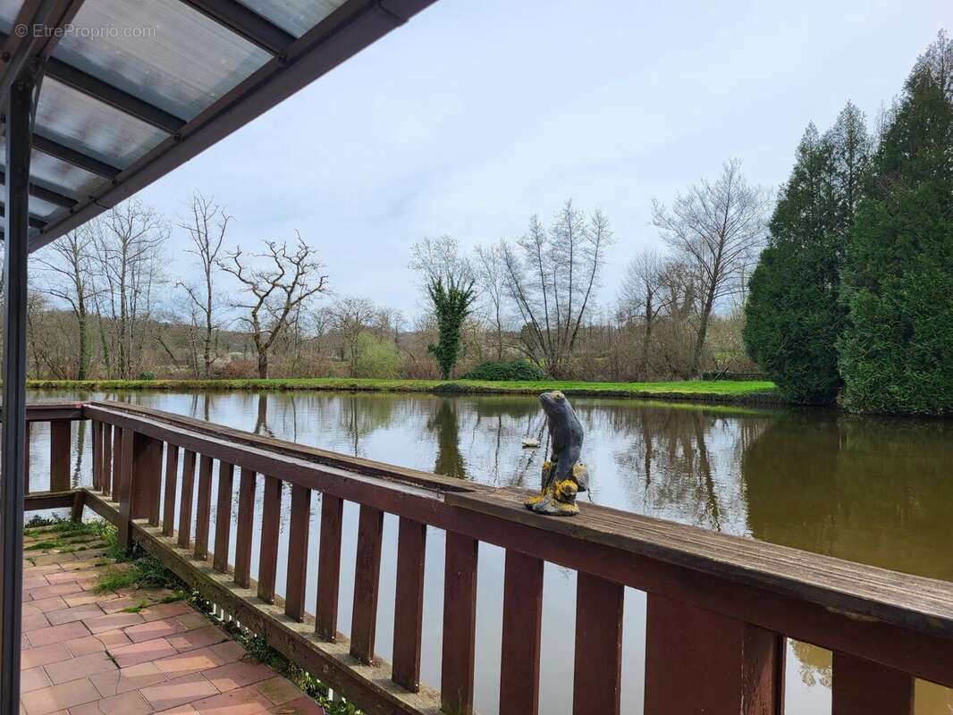 Maison idyllique au bord d'un lac avec gîtes - Haute Vienne - photo 3