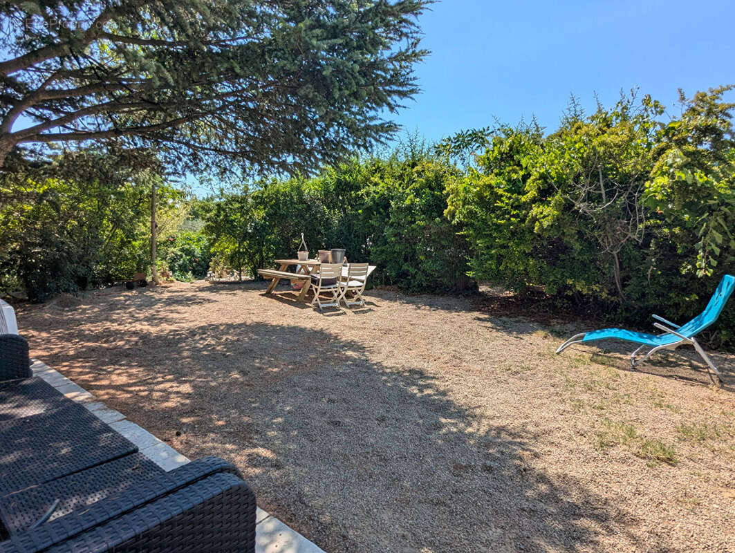 SALERNES, maison 10 pièces, 208 m² avec dépendance. - photo 7