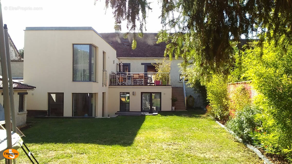 Maison à AULNAY-SUR-MAULDRE