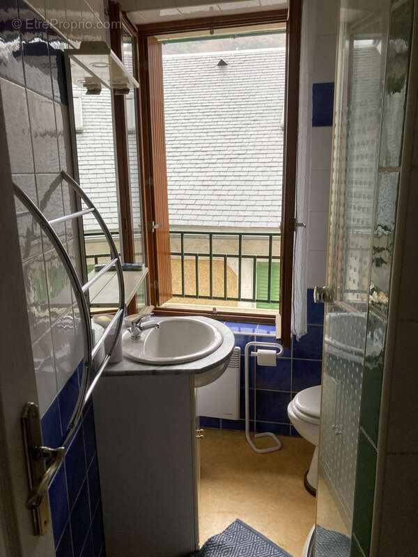 Sarrancolin immeuble 77m2 habitable avec 3 logements. - photo 4