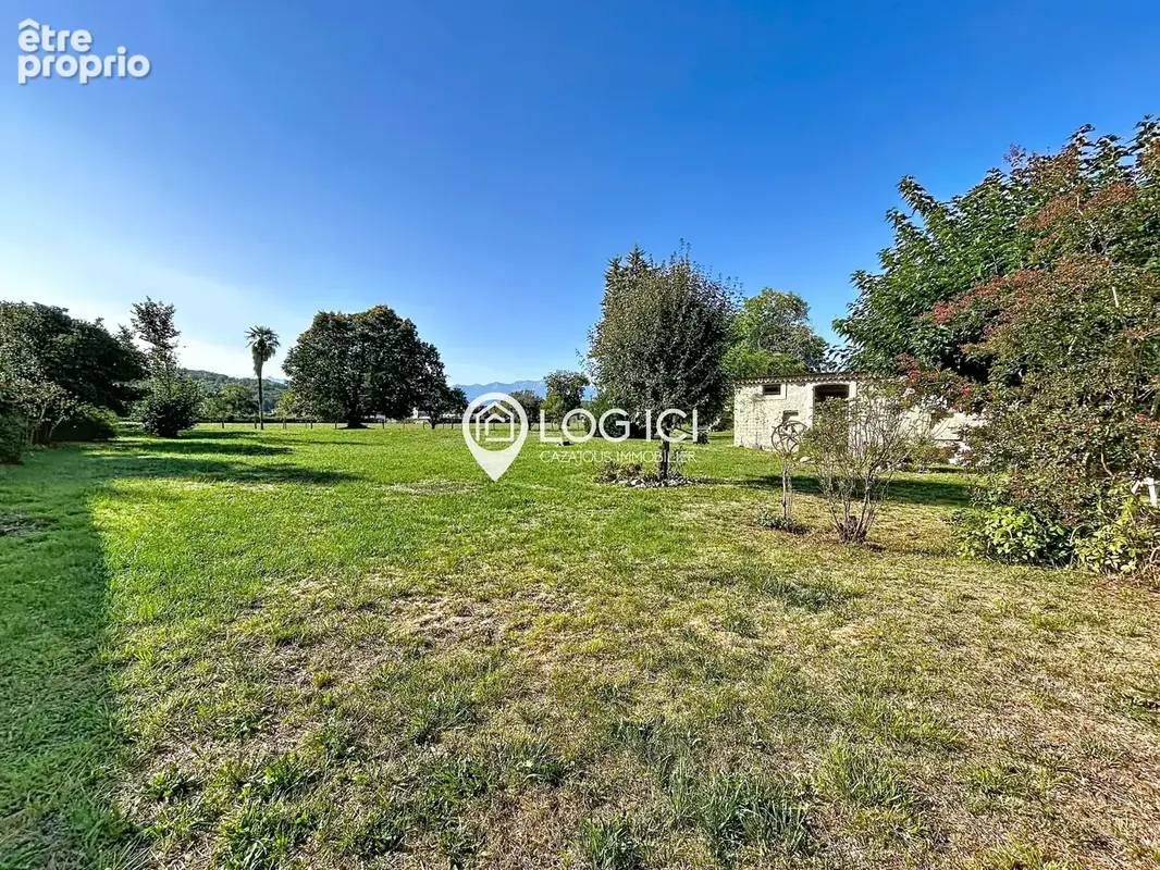 ARROS DE NAY - Véritable enclos béarnais rénové édifié sur un terrain de 3900 m2 - photo 26