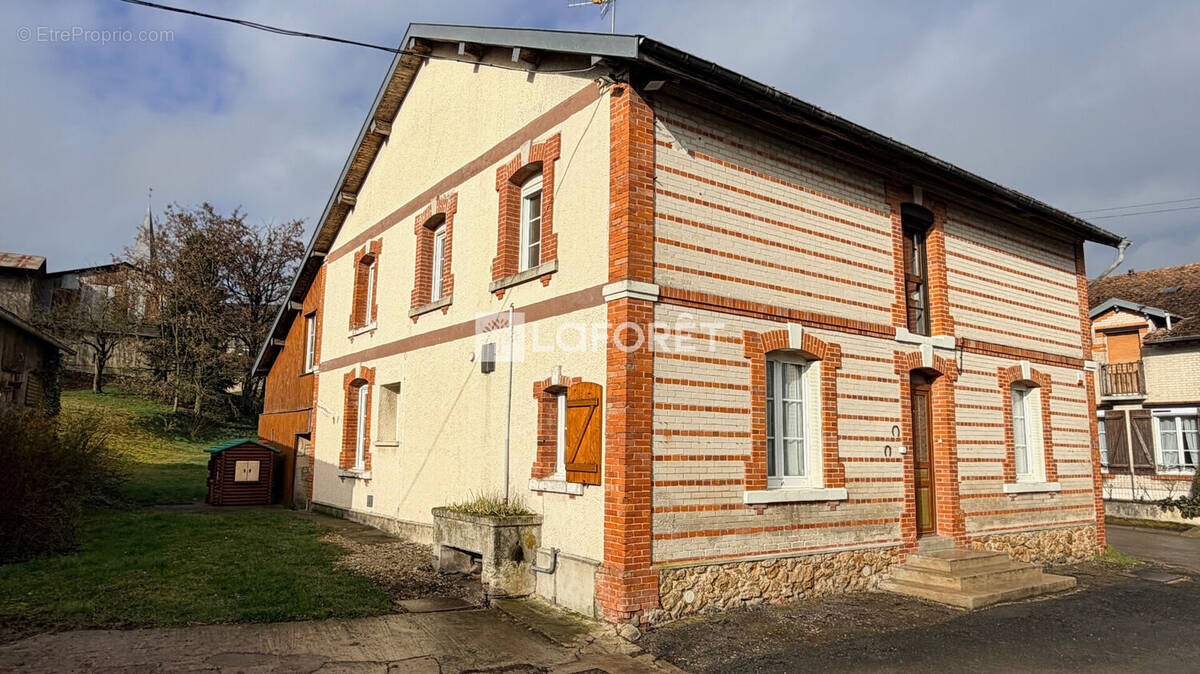 Maison à SERVON-MELZICOURT