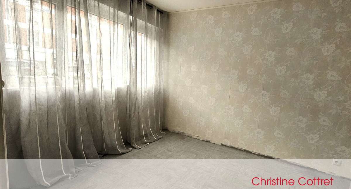 Appartement 105 m² à Saint-Andre-Les-Vergers  - photo 49