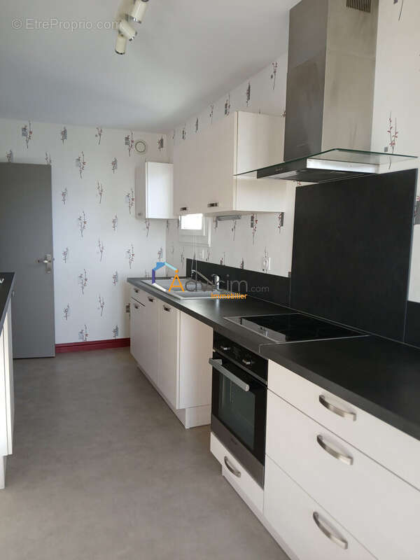 Appartement 79 m² à Orleans  - photo 3