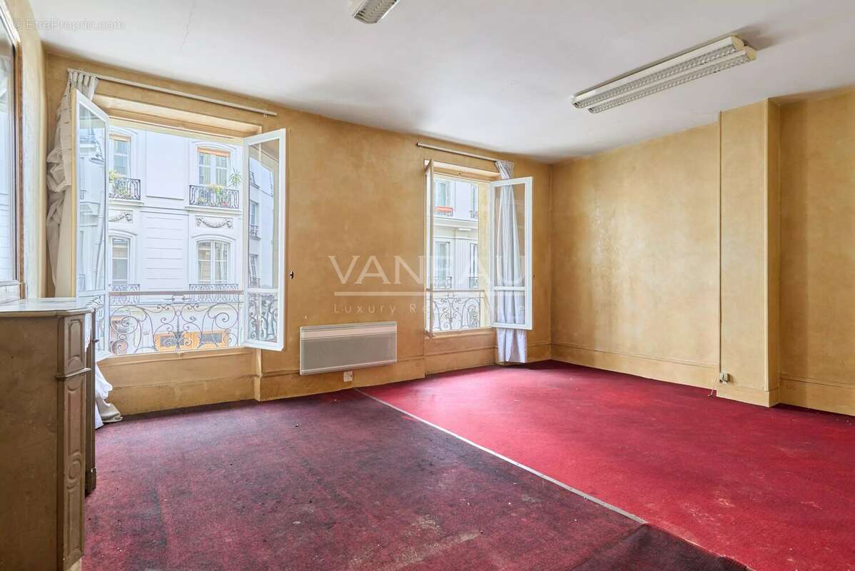 Appartement à PARIS-9E