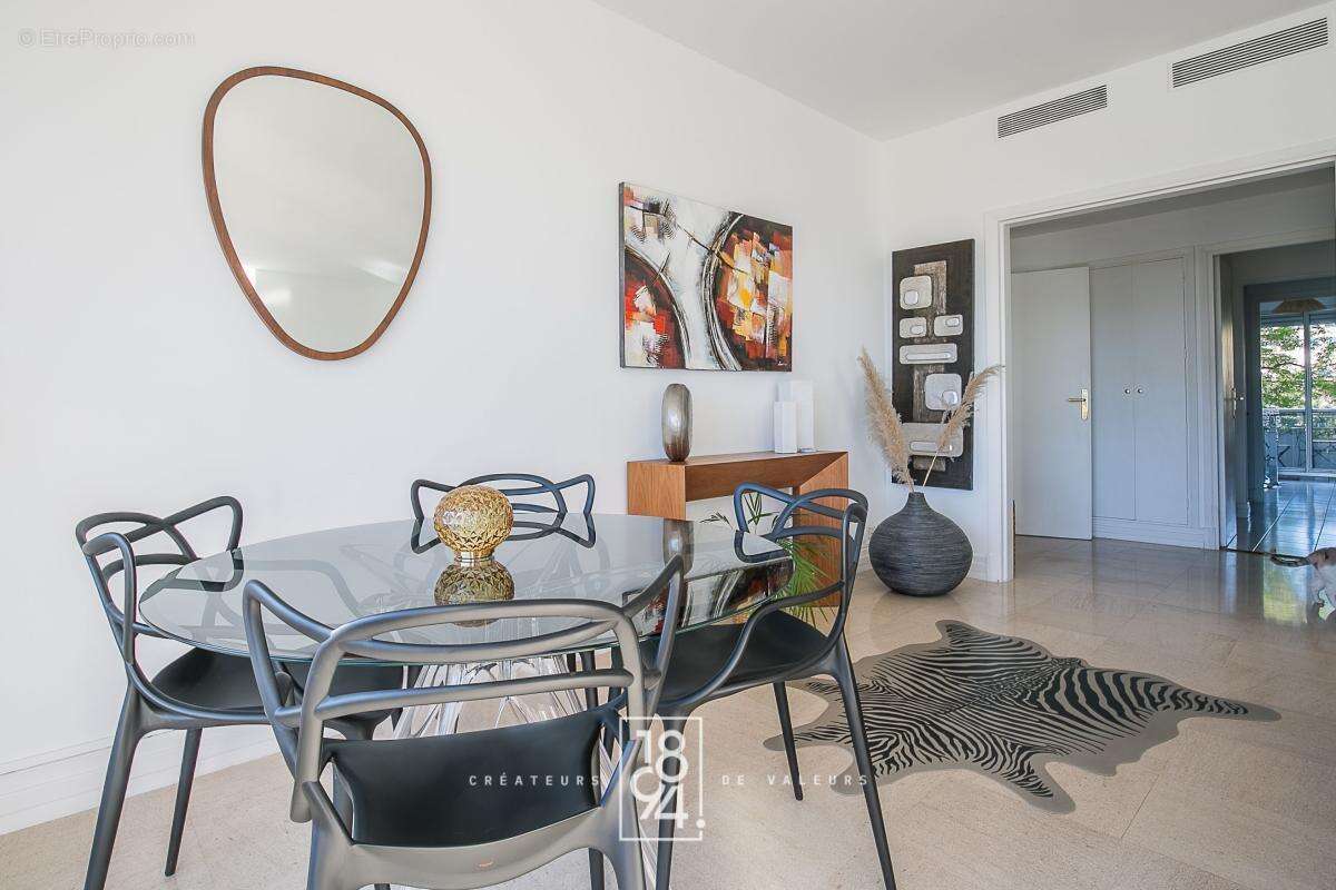 Appartement à MARSEILLE-8E